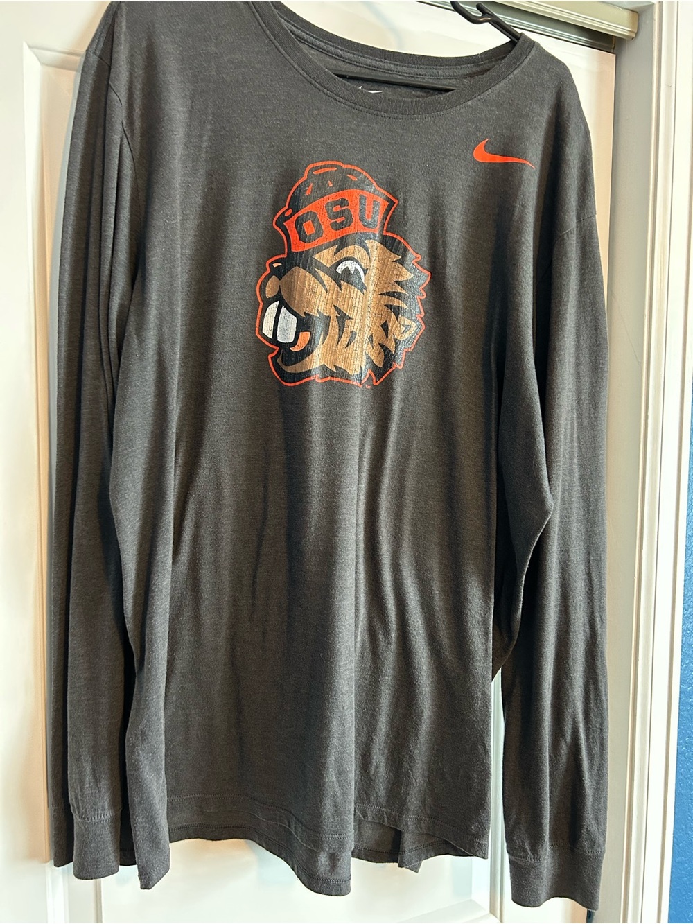 Nike Men’s OSU Gray Long-Sleeve Graphic Shirt